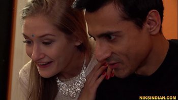 Сестра возбудилась и соблазнила брата на трах