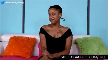 В горло крошка примет с наслаждением