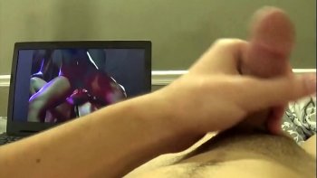 Мама дрочит сыну в порно