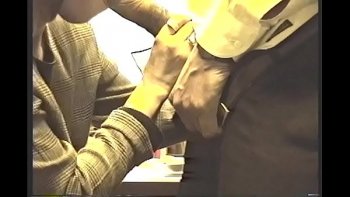 Веселая секретарша отдалась в офисе своему боссу