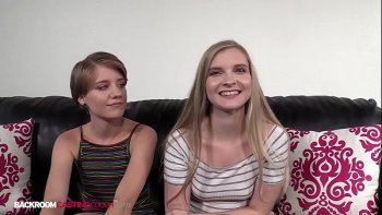 Русская дает короткое интервью о себе