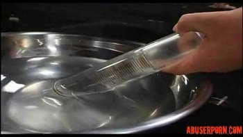 Порно постановка клизьмы