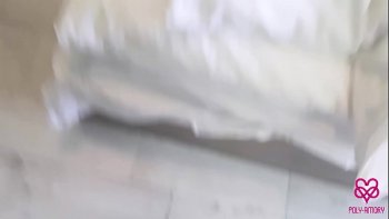 Порно двое ребят лижут одну пизду