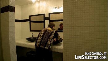 Девушкам охота секс втроем