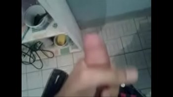 Ебут мужа в жопу жену в рот